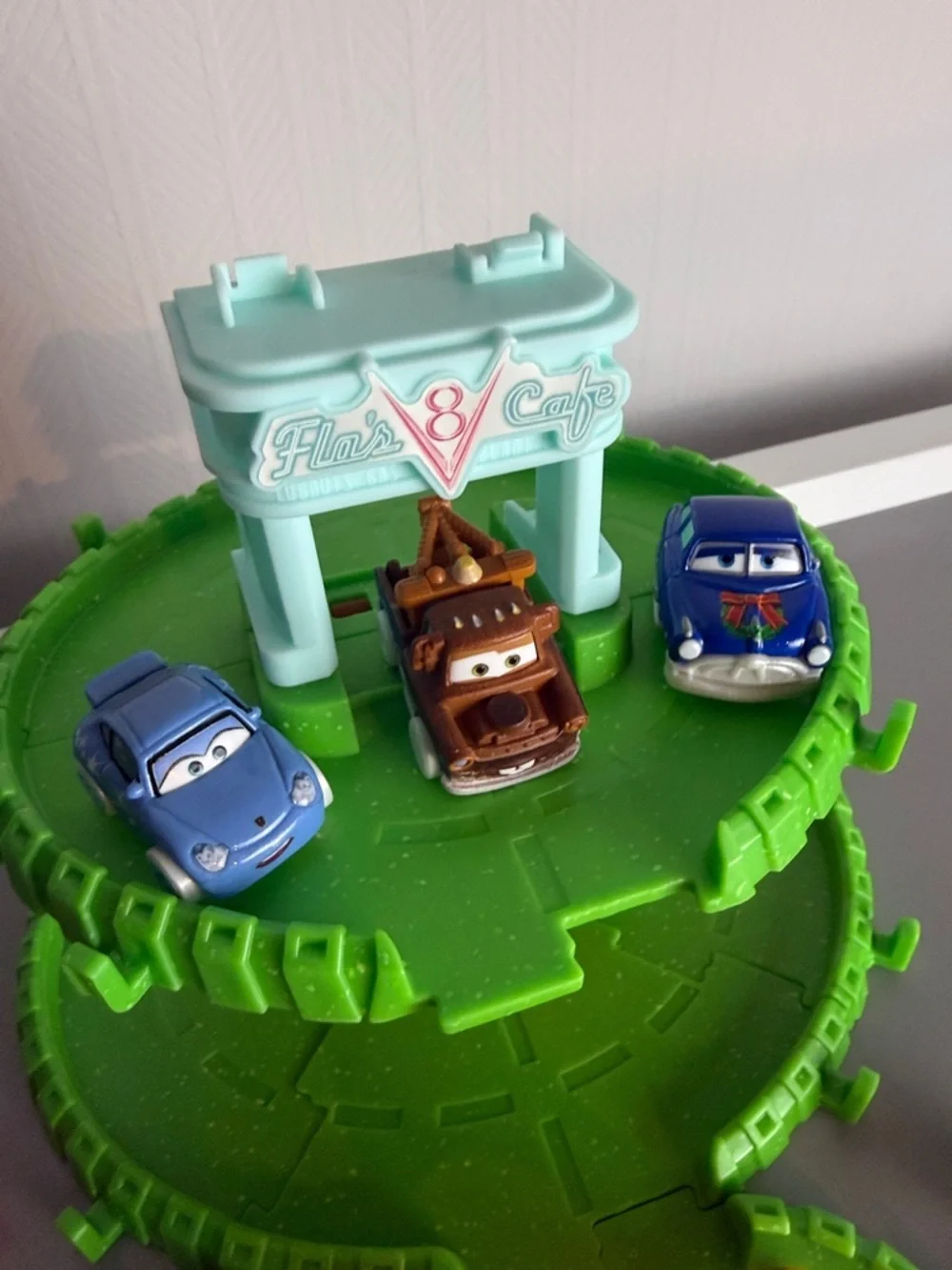 Disney Pixar Cars Lightning McQueen 2024 with Ornaments,Trinkets,Mini Toys
